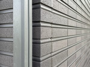 自宅の住宅会社専用陶板外壁の出隅と接合部